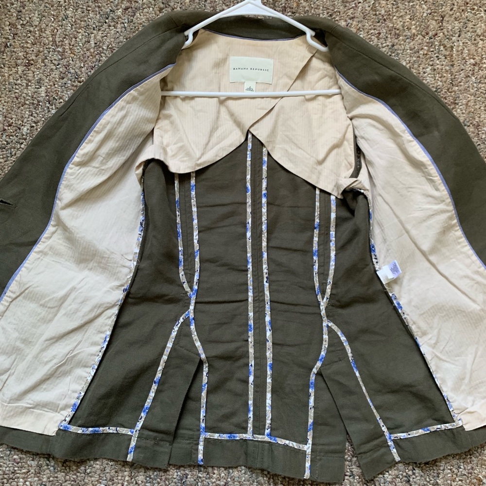 Banana Republic Vest - Picture 3 of 7